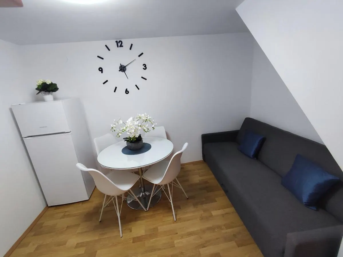 Stone House Lovric Apartment Kastela