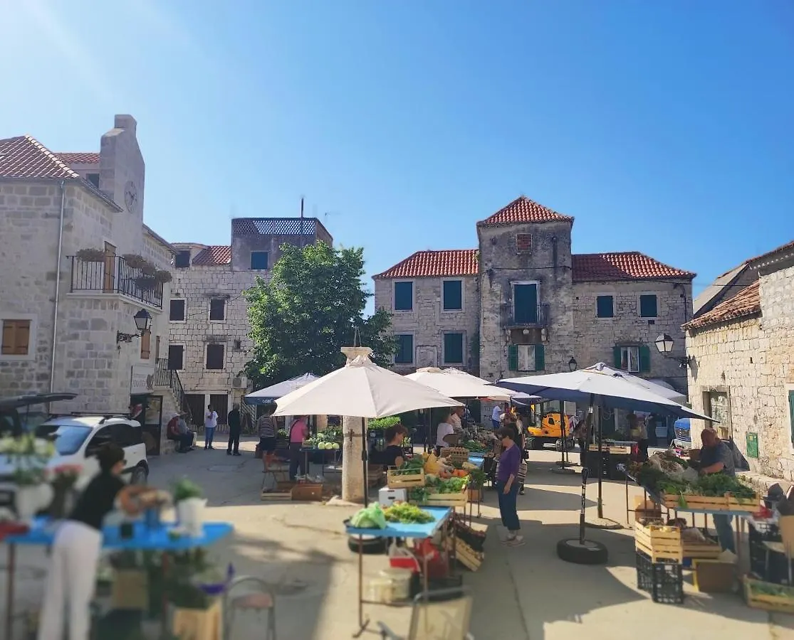 Stone House Lovric Apartment Kastela Croatia